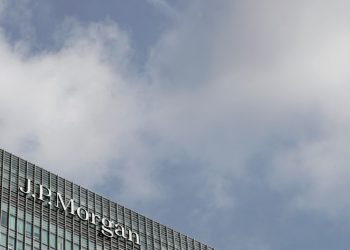 Giám đốc điều hành JPMorgan Dimon và Thượng nghị sĩ Warren chỉ trích tiền điện tử