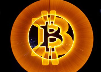 Bitcoin đạt 42.000USD với hy vọng về quan điểm ôn hòa của Fed và ETF