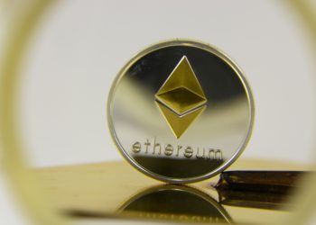 Việc Ethereum xoay trục sang các giải pháp Lớp 2 thu hút sự chỉ trích trong bối cảnh giá tăng