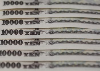 Cổ phiếu, trái phiếu và BTC tăng vọt vào năm 2023