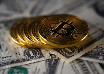 Các tổ chức chuẩn bị cho sự chấp thuận tiềm năng của SEC đối với Bitcoin ETF vào năm 2024