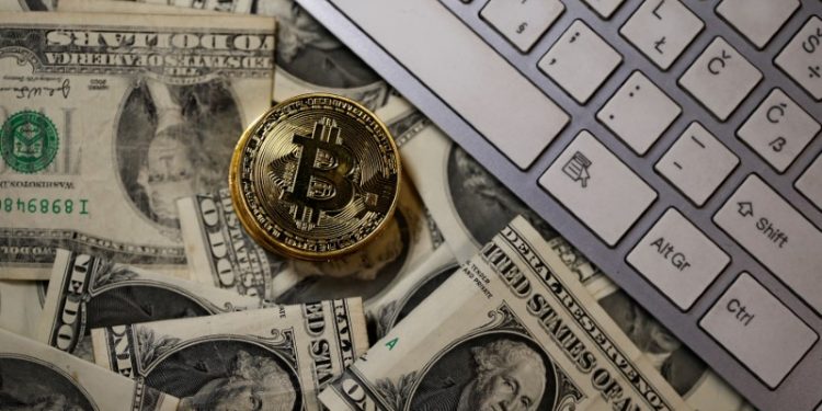 SEC gần quyết định về Bitcoin ETF, gợi ý về quyền truy cập tiền điện tử rộng hơn
