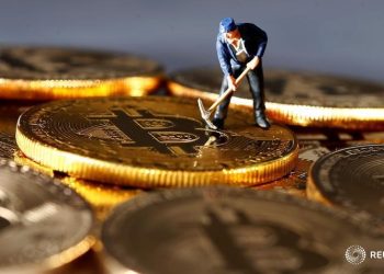 BlackRock và VanEck tìm kiếm cái gật đầu của SEC cho các quỹ ETF giao ngay bitcoin