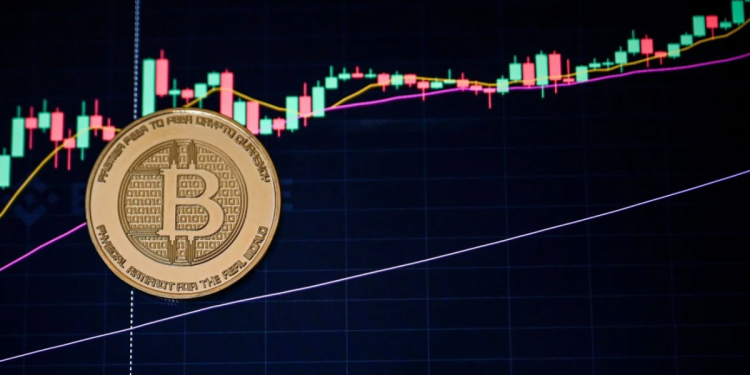 “Kẻ bí ẩn” thắng 200 triệu USD nhờ bán khống bitcoin trước lệnh thuế 100% của ông Trump